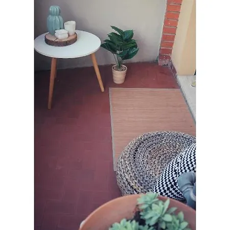 Gori 11 アパート *